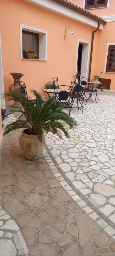 B&B Il Mandorlo San Vito  Bagian luar foto