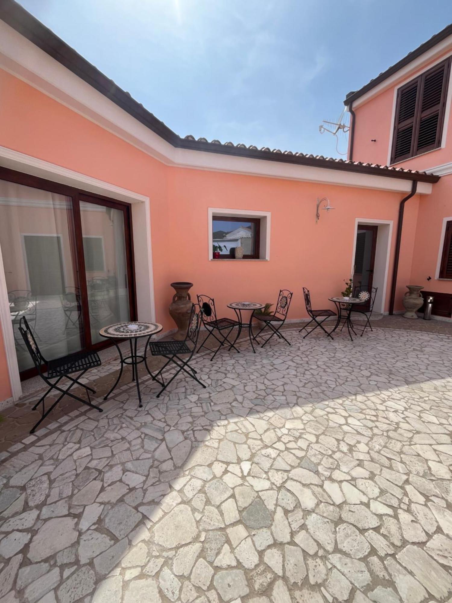 B&B Il Mandorlo San Vito  Bagian luar foto