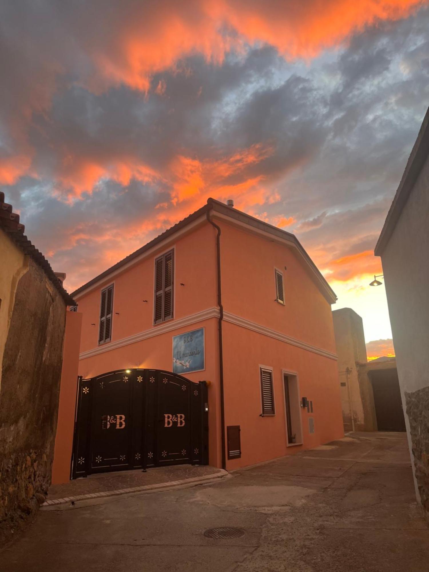 B&B Il Mandorlo San Vito  Bagian luar foto
